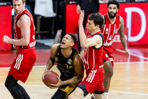 不断给对手 不断给对手