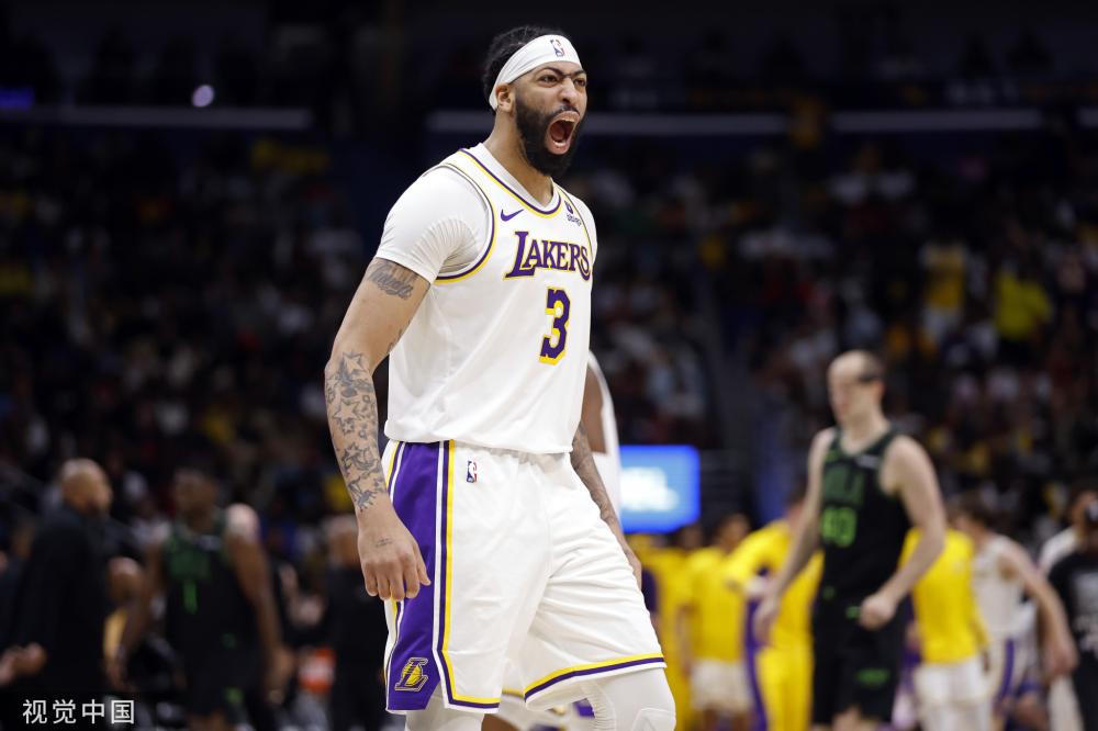 他不仅砍下 他不仅砍下